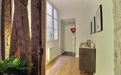APPARTEMENT PARIS - LOUVRE & RIVOLI