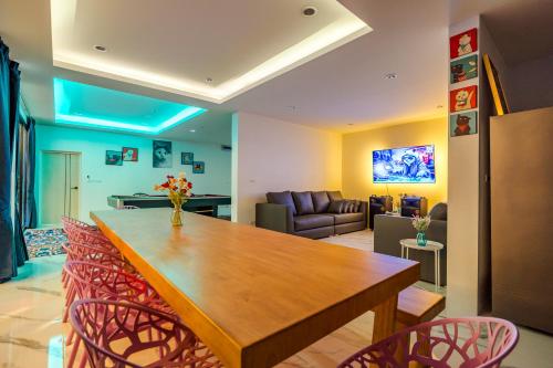 Televisyen dan/atau pusat hiburan di U TOO!! Poolvilla Huahin