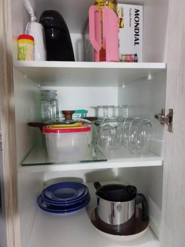 Dapur atau dapur kecil di Studio novinho e moderno em Pinheiros
