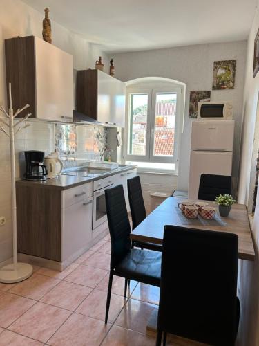 Nilaj Apartment