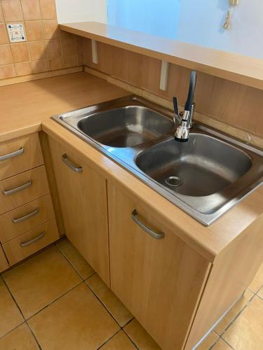 Nr1 White appartment w Luxury BA between Train St. and DT