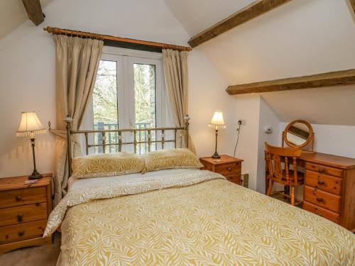 Postel nebo postele na pokoji v ubytování Trawsnant Cottage