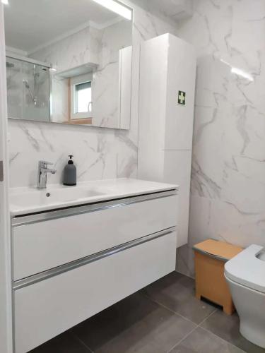 Koupelna v ubytování Spacious 26
