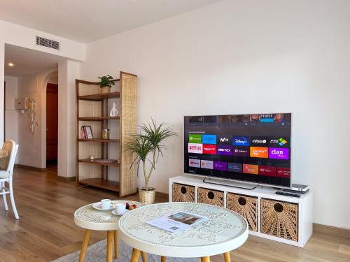 Appartement spacieux avec terrasse et piscine