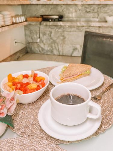 Makanan di atau berdekatan hotel