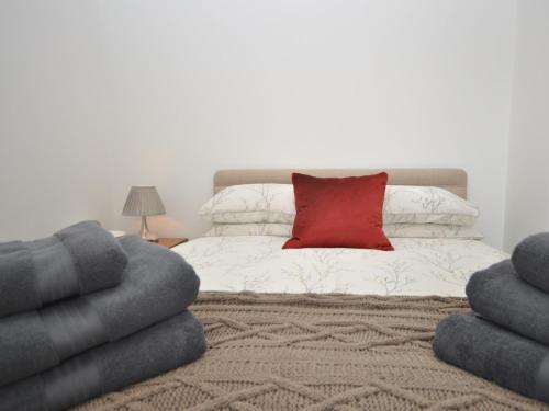 Lova arba lovos apgyvendinimo įstaigoje 2 bed property in Cinderford 65670
