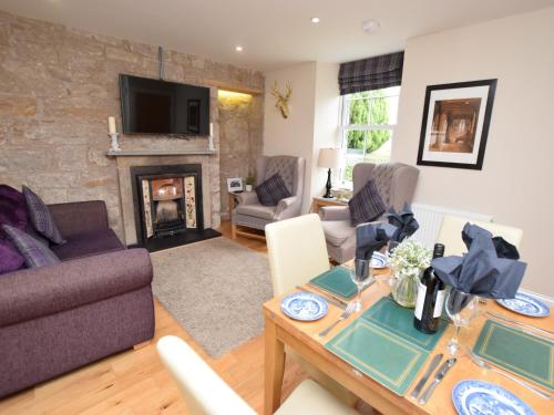Gallery image of 2 Bed in Edinburgh 83967 in Roslin