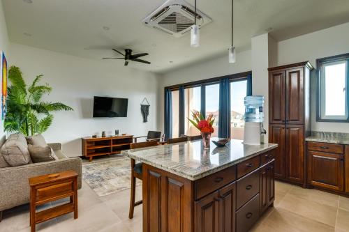 a kitchen with a large island in a room at Seiri del Mar in Hopkins