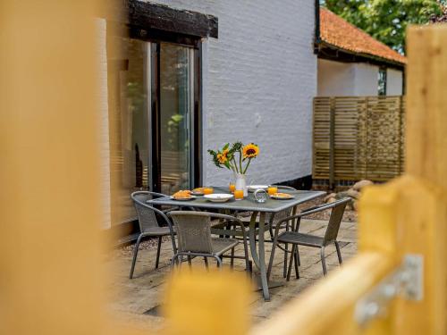 Φωτογραφία από το άλμπουμ του 2 Bed in Mattersey 93150 σε Mattersey