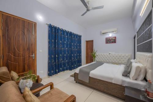 Cama o camas de una habitación en Host Jatin Kasauli Height 7oI827o7o3