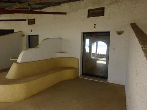 Gallery image of HOTEL DU BAR DE LA MER CAP SKIRRiNG in Kabrousse