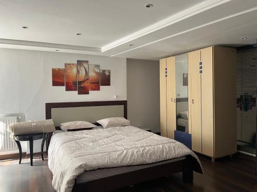 Кровать или кровати в номере Tunisia Queen Apartment
