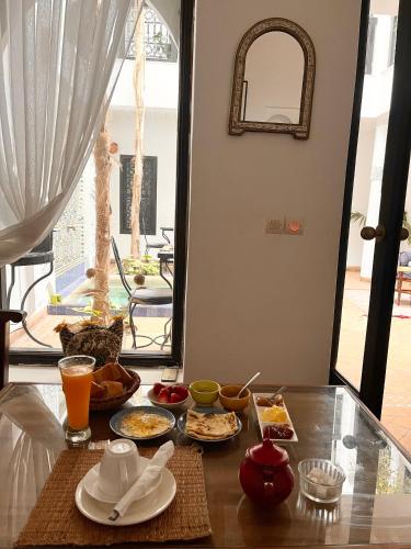 Φαγητό σε αυτή η μαροκινή κατοικία ή κάπου εκεί κοντά