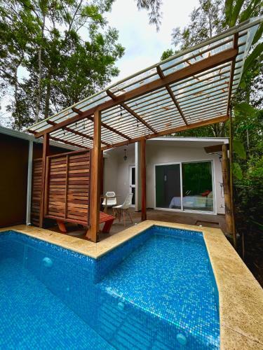 Kolam renang di atau dekat dengan Subtropica Premium Suites - Mindo
