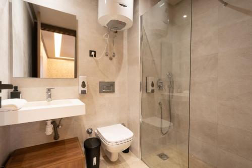 Un baño de Luxoria by ShortStayMaroc, Studio Moderne et Chic, Parking, Quartier Central
