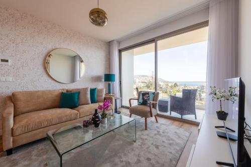 The King Apartment By Sam Houses