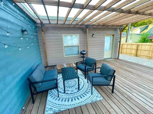 Gallery image of Award-winning, newly built eco-home in Champaign
