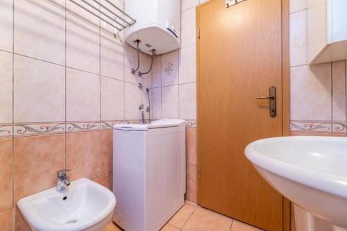 Apartments by the sea Baska, Krk - 22410