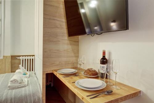 Foto de la galeria de 674 Suite Square Mozart - Superb Studio in Paris a París