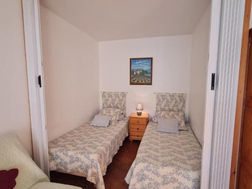 Studio climatisé avec parking et balcon, proche plage à Sainte-Maxime