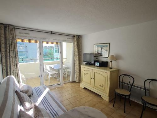 Appartement 2 pièces avec balcon, piscine et parking privatif à Sainte-Maxime