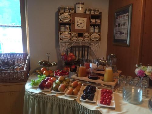 Jídlo v penzionu nebo okolí