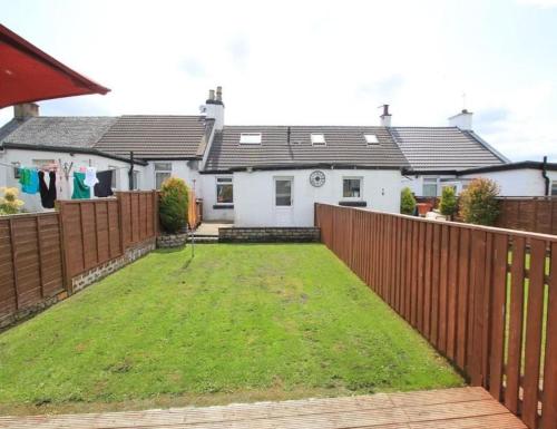 Imagen de la galería de Charming 2 bed sandstone cottage in Waterside, Kirkintilloch, en Kirkintilloch
