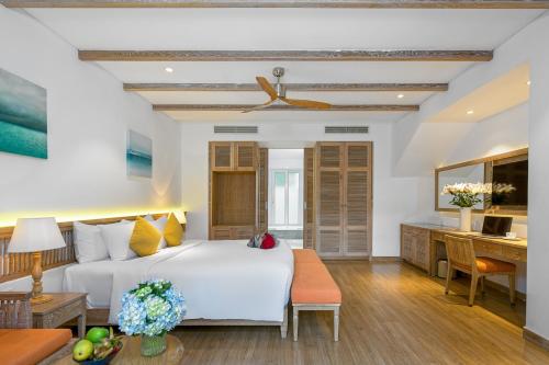 Risemount Premier Resort Da Nang — Bedroom