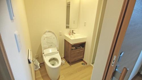 Un baño de White House Guesthouse