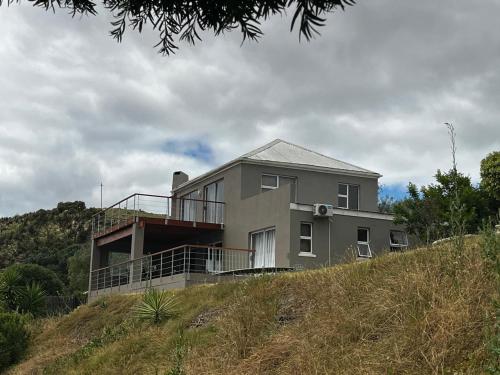a house sitting on top of a hill at Malgas 168 - Kom Binne Home in Malgas