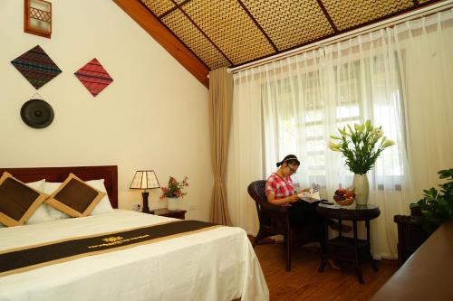 Gallery image of Hoa Binh Hotel in Hòa Bình
