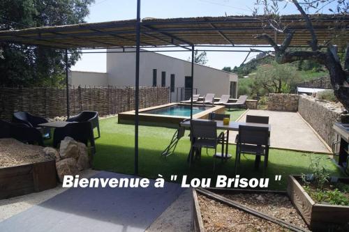 LOU BRISOU