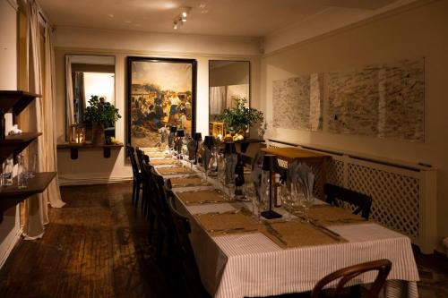 Restaurace v ubytování Ratiu House