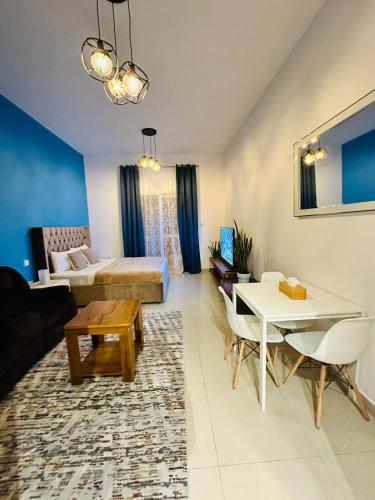 luxury home royal breeze