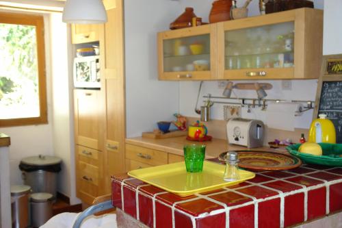 Photo de la galerie de l'établissement Chambre dans maison de caractère, à Nîmes
