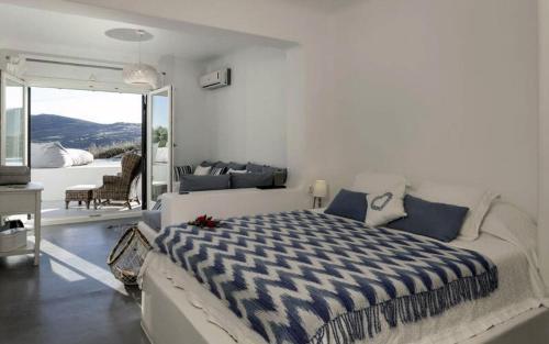 Extravagant Mykonos Villa - Villa Kaloway - 4 Bedrooms - Stunning Sea Views - Kalo Livadi 객실 침대