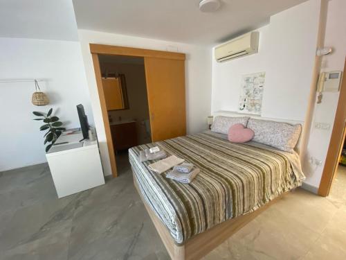 Postel nebo postele na pokoji v ubytování Modern Loft in Terrassa