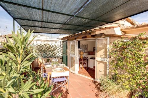 Amazing penthouse with terrace near Navona Square