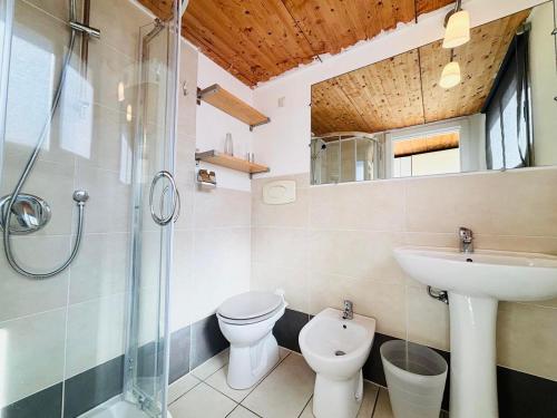 Et badeværelse på Appartement Libeccio 41 LUMIO