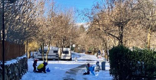 Το Camping L'Enclave mobil-home τον χειμώνα