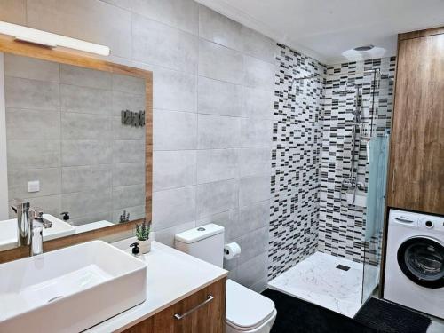 Appartement lumineux-vue mer. Refait à neuf 2023.