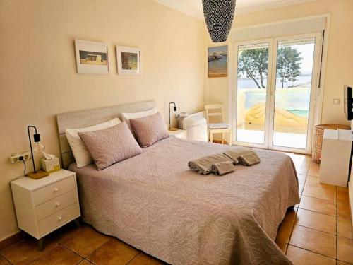 Appartement lumineux-vue mer. Refait à neuf 2023.