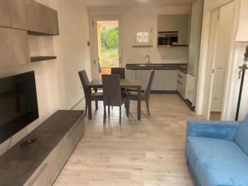 Η κουζίνα ή μικρή κουζίνα στο luxury penthouse appartment