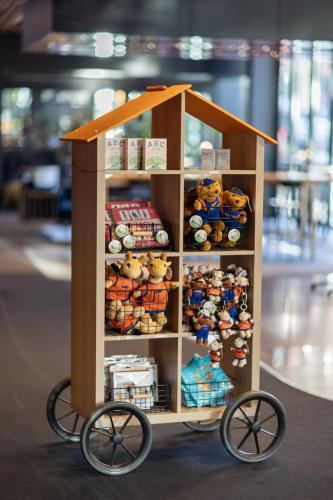a small toy cart with wheels in a store at Quality Hotel 11 & Eriksbergshallen in Gothenburg