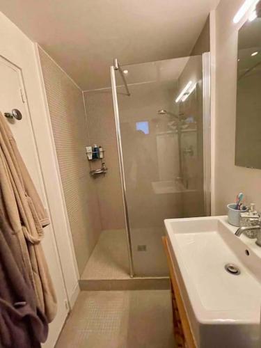 Photo de la galerie de l'établissement Charmant Appartement Parisien, à Paris