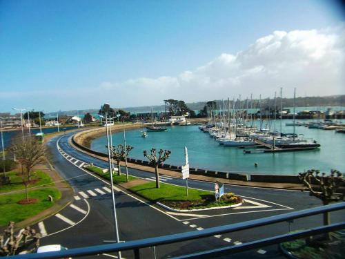 Appartement d'une chambre avec terrasse et wifi a Perros Guirec a 1 km de la plage