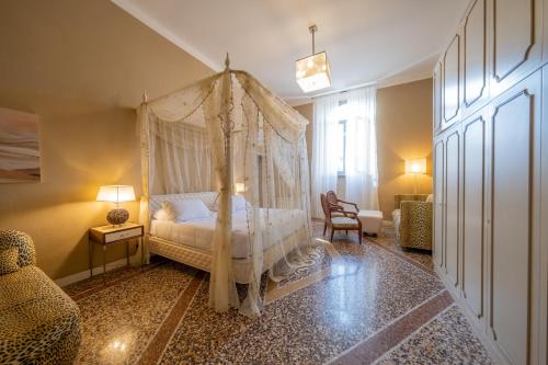 Foto Lungarno Buozzi 7 Apartments