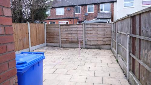 ETIHCITY - 3 Bedroom Semi - Free Parking near Etihad Stadium, Tourist attractions, Manchester City Centre, Transport and Motorway Links next to McDonald's - Sky n Netflix photo 50
