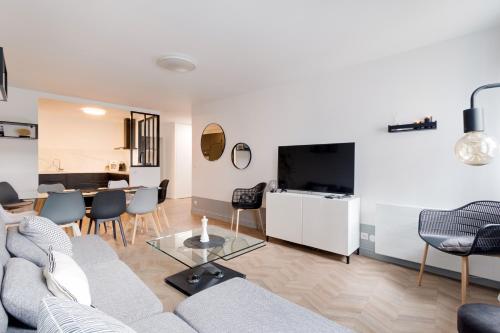 Élégance - DisneyLand Paris - Vallée Village - 7 à 9 personnes