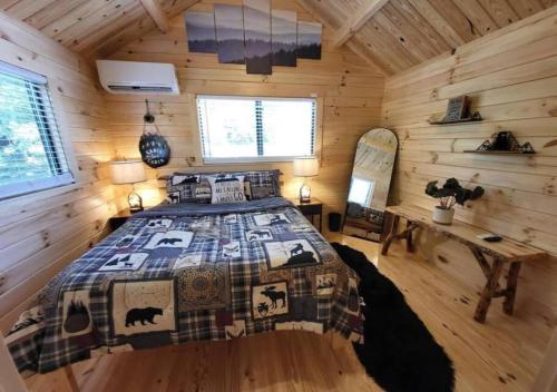 Picturesque Family Cabin with Loft in Tennessee photo 9